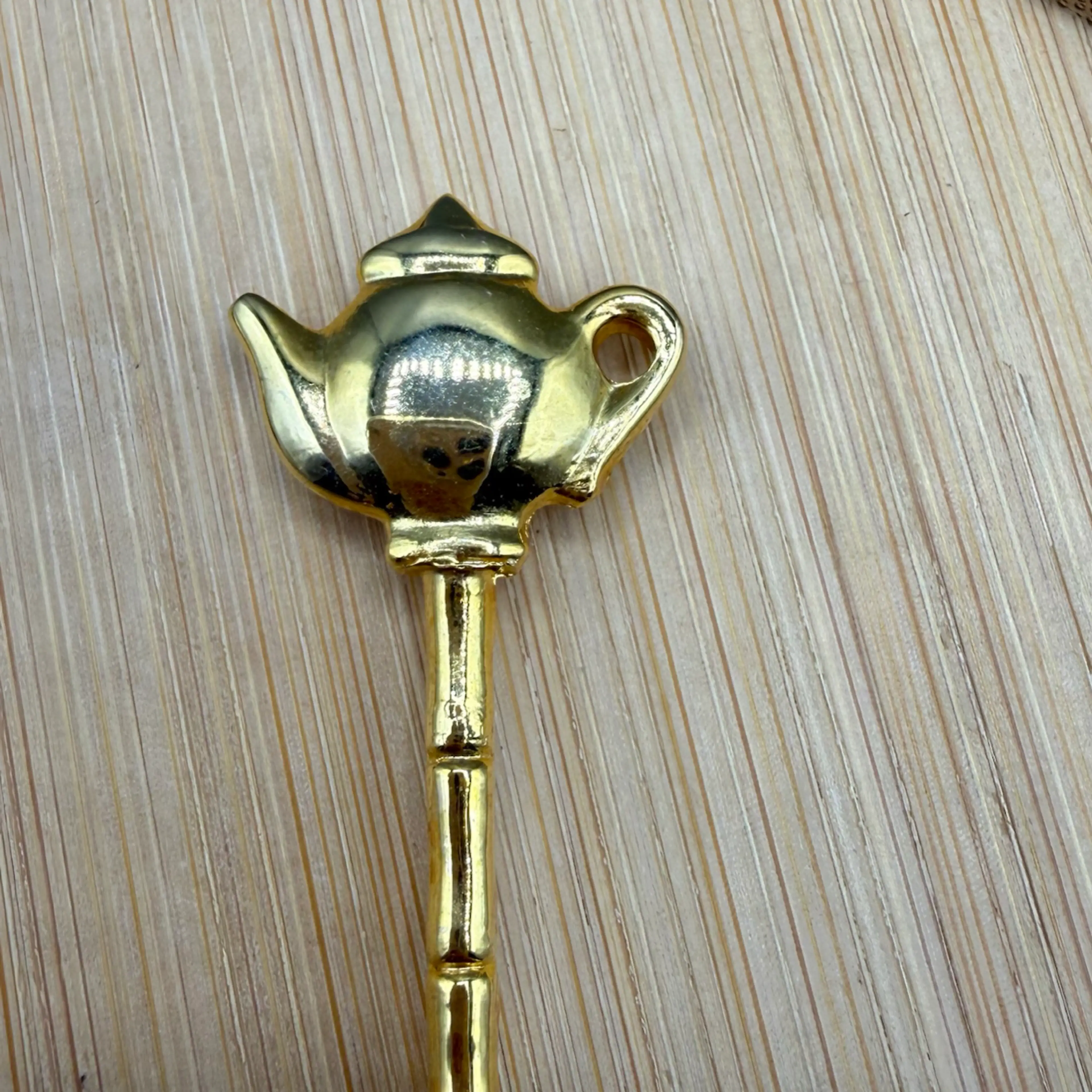 Image 3 of 4
