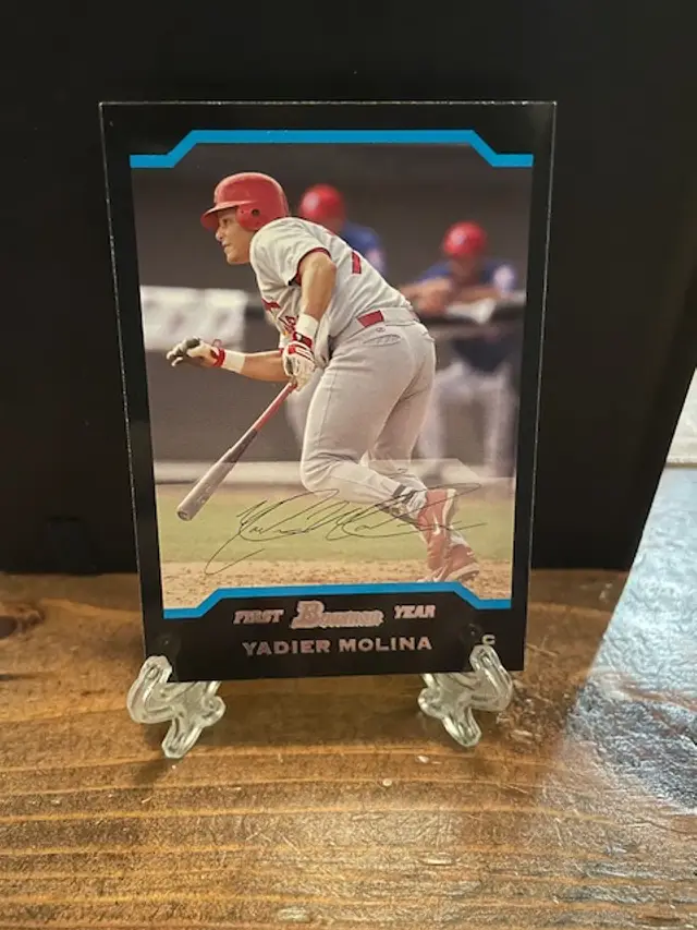 2004 Bowman First Year Yadier Molina Rookie Card #301