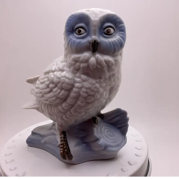 POW1 VTG KPM Berlin Germany Porcelain Blue & White Owl Figurine 4"