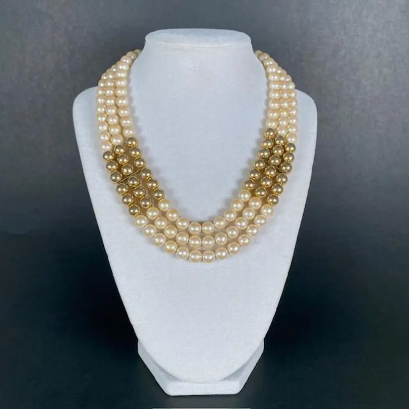 *RARE* Richelieu Signed VTG Faux Pearl 3-Strands Layered Jewelry Necklace