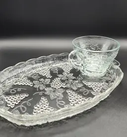 Serva-snack Plate and Punch Cup