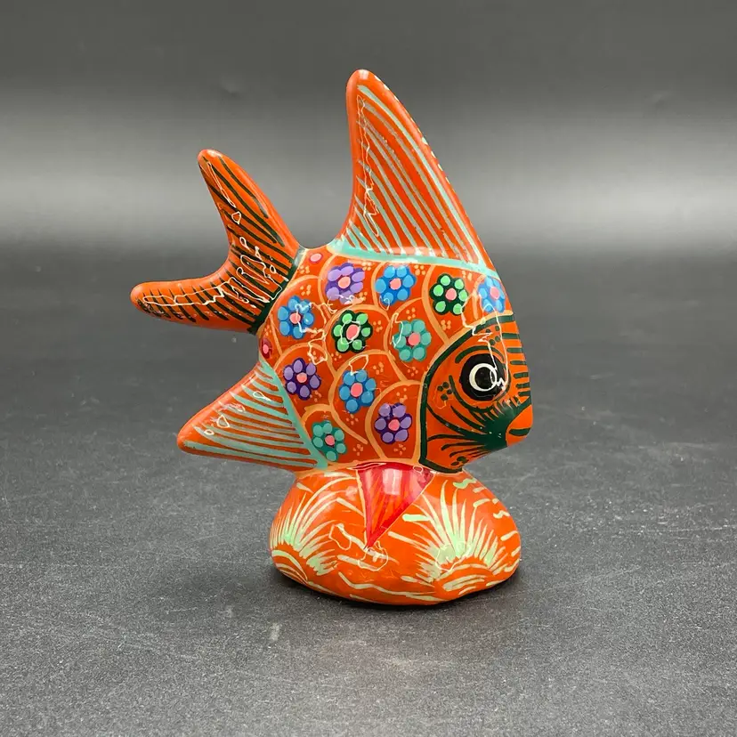 Mexican Pottery Fish Figurine Hand Painted Glows Ocean Beach Marine Life Decor