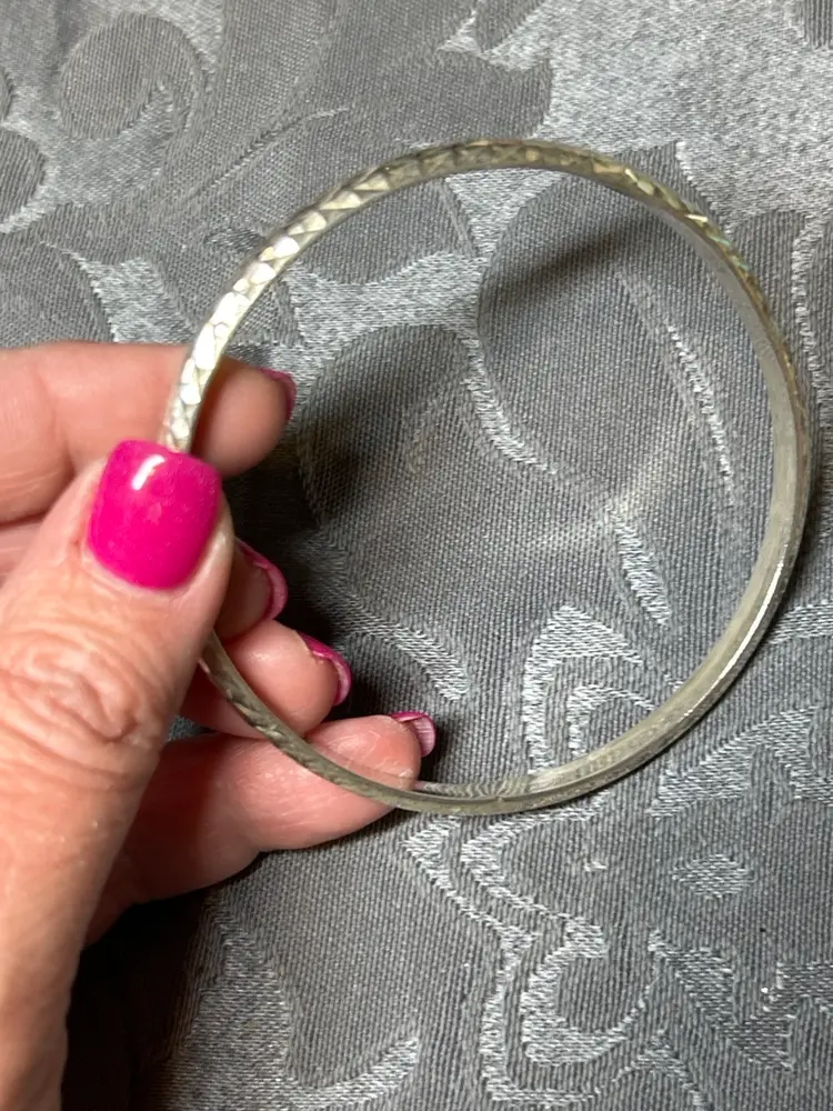 Vintage 925 Sterling Silver Faceted Diamond-Cut Bangle Bracelet, Slim Stacking Cuff, 2.5” Opening, Classic Minimalist Shine