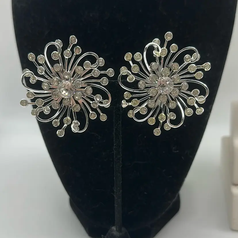 Vintage 1958 Stardust Sarah Coventry Earrings