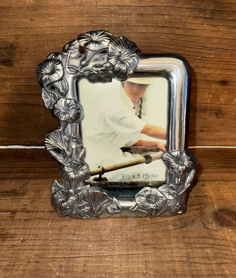 Vintage Morning Glory Pewter Picture Frame, Made In Taiwan 3.5x5”