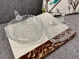 Raindrop Nappy Dish with Handle