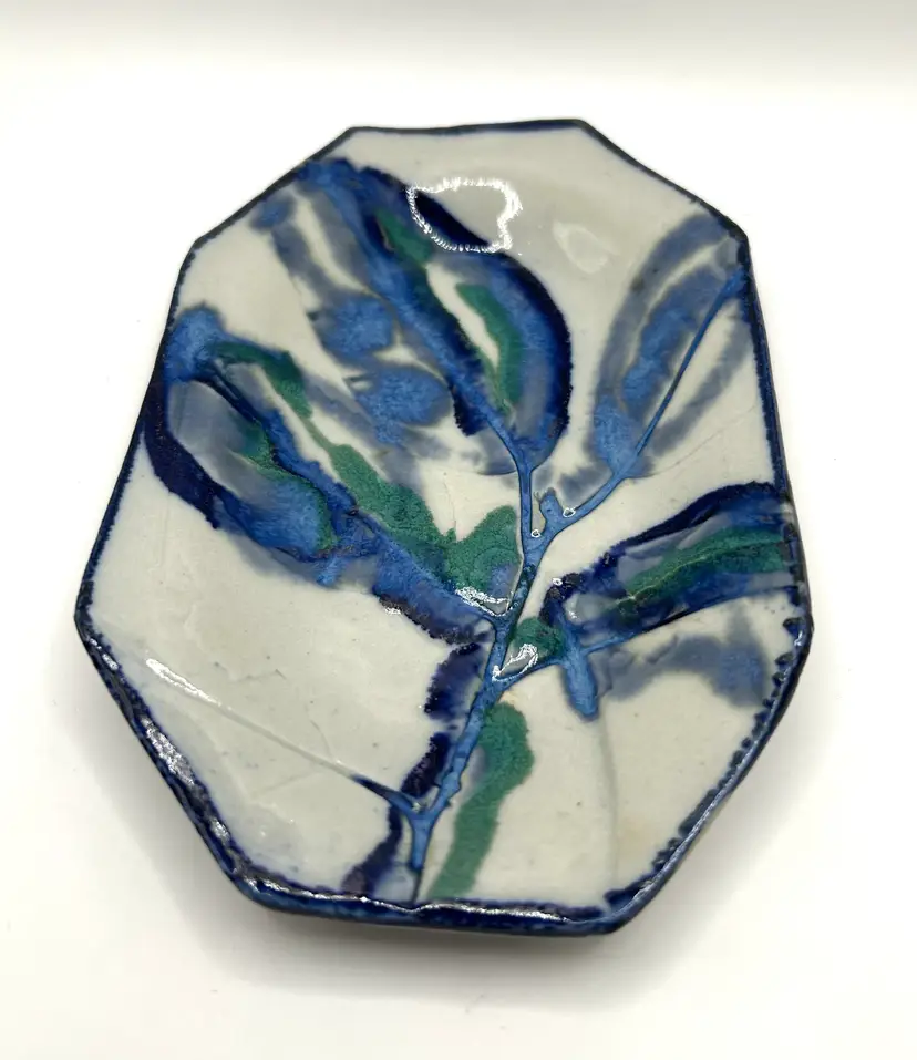 Studio Pottery Trinket Dish 5.5β x 3.75β x .5β