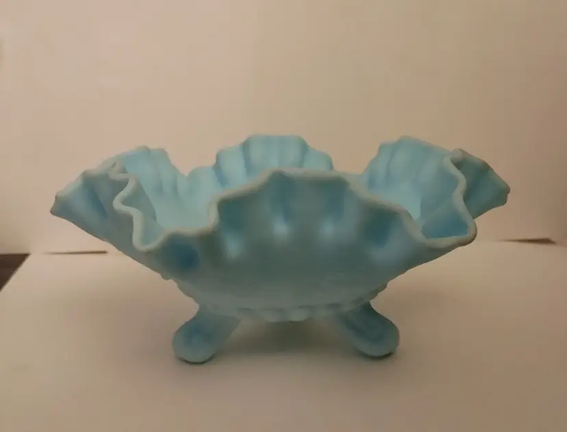 Westmoreland Satin Light Blue Milk Glass 3 footed ruffled bowl with grape vine pattern. 8w x 3.5h x 8d. No chips or cracks.