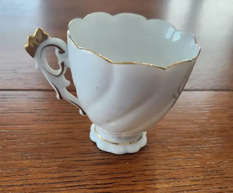 VTG Royal Albert Old Country Roses Bone China Teacup