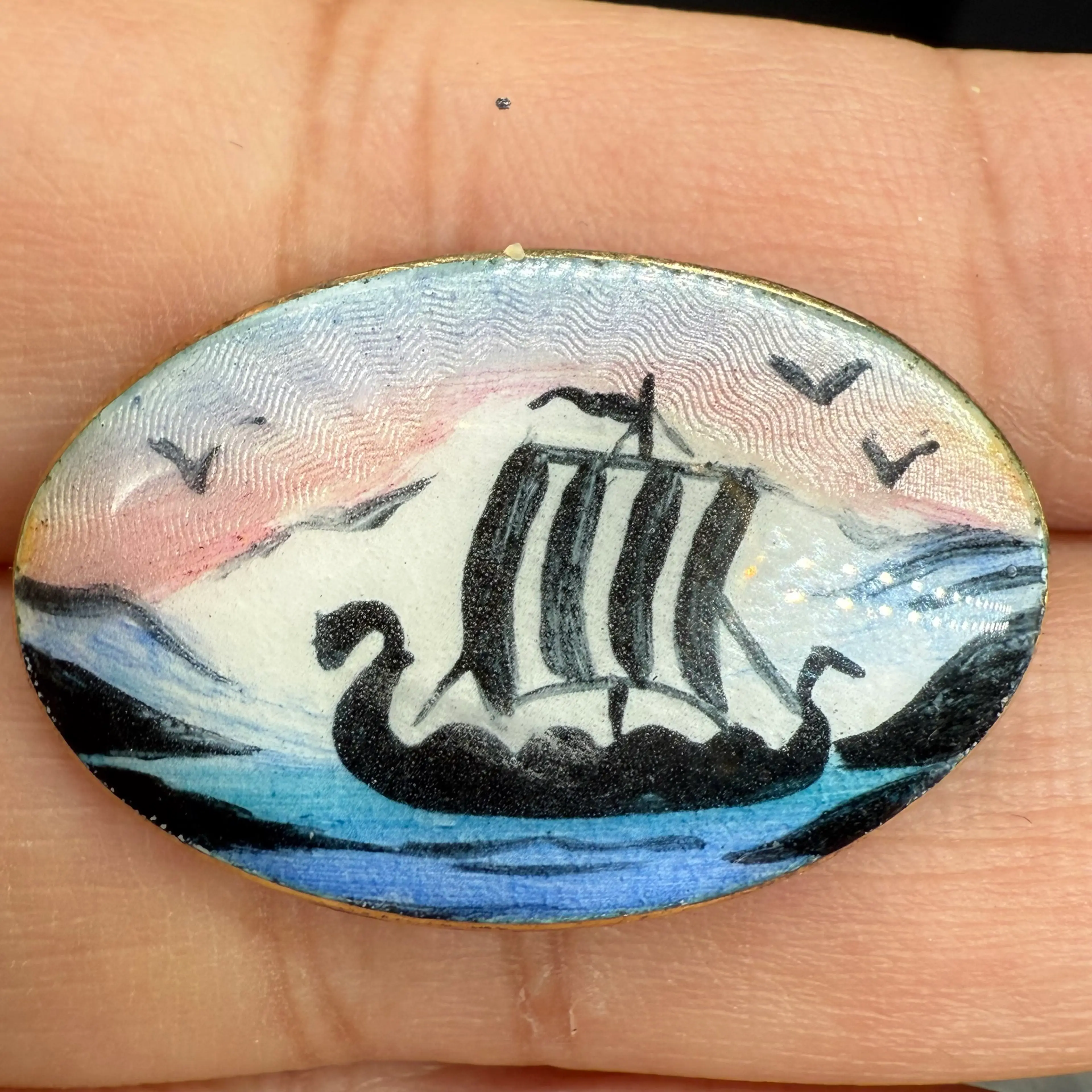 Image 2 of 6
