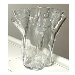 Eva Muurla Finland Ruffled Edges Handblown Handkerchief Clear Glass Flower Vase 6.5 in Height
