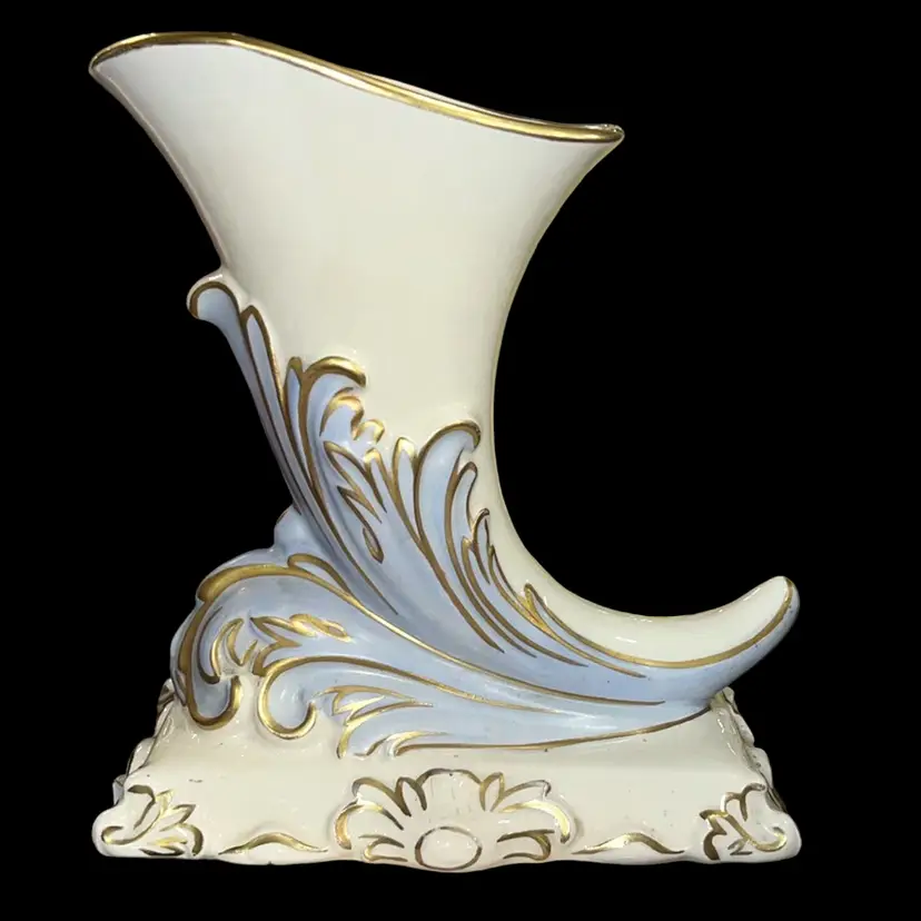 Red Wing Pottery Cornucopia Vase