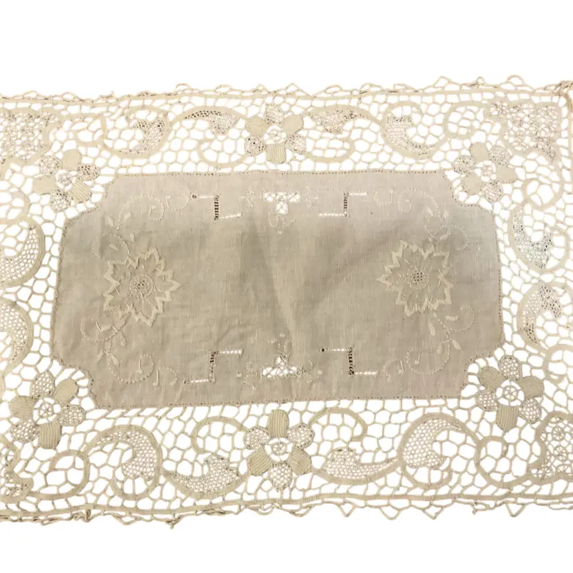 Ivory Square Linen & Crocheted Doily