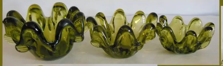 Vintage MCM Murano Italy Hand Blown Olive Green Nesting Bowl Set of 3