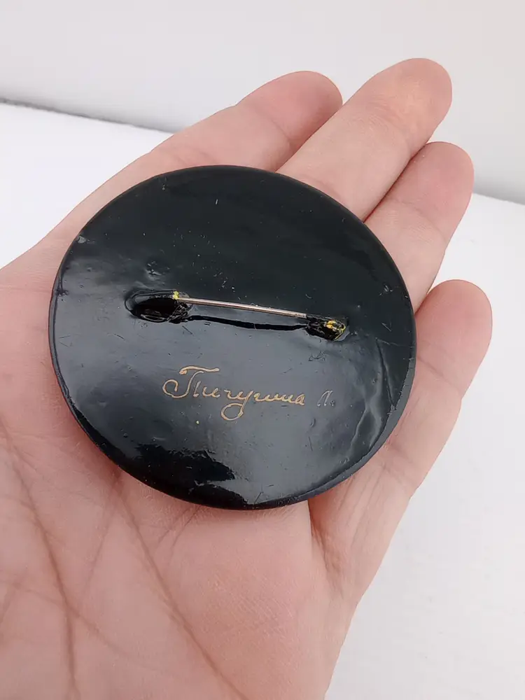 Handpainted and signed Russian lacquer brooch