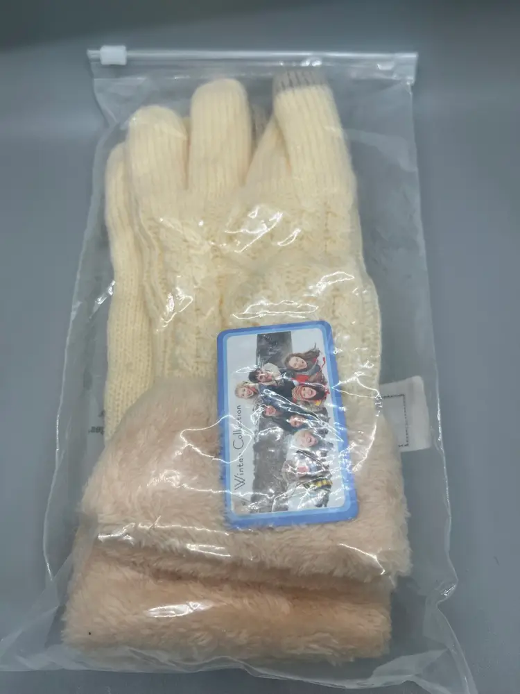 Women’s Winter Gloves - Ivory