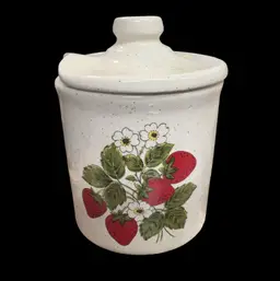 Vintage McCoy ceramic jar With Lid, with strawberry motif , almost 4” Unmarked