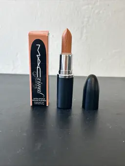 M.A.C Macximal Sleek Satin Lipstick 837 Peachstock NIB
