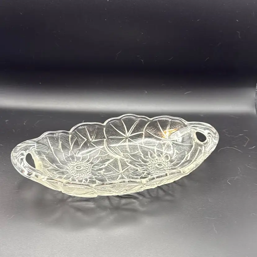 Vintage Indiana Glass Lily Pons Pickle/Relish Dish