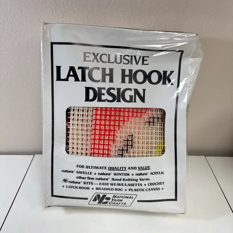 Vintage National Yarn Crafts Santa Latch Hook Kit 1988