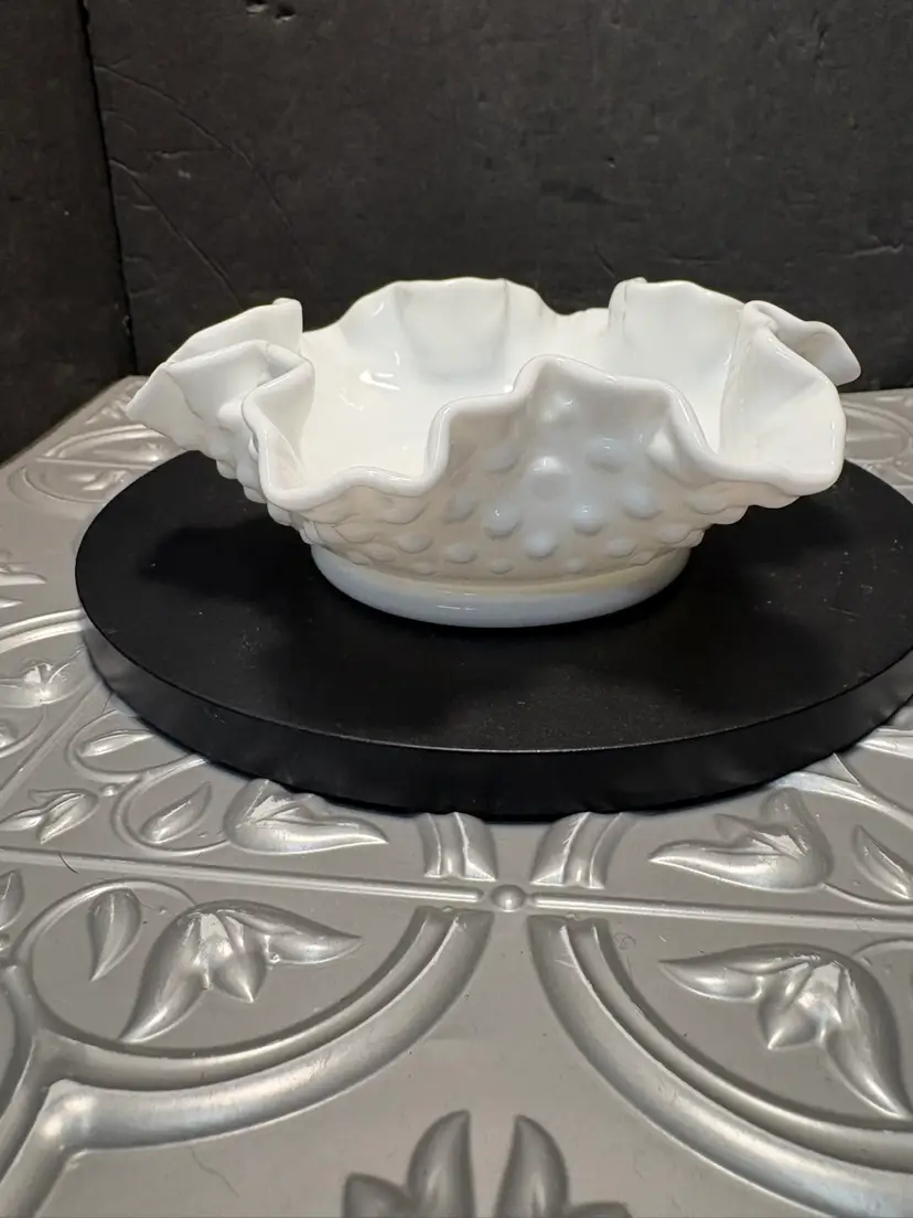 Vintage 1970’s Fenton Hobnail White Milk Glass Ruffled Edge Nut Bowl Candy Dish