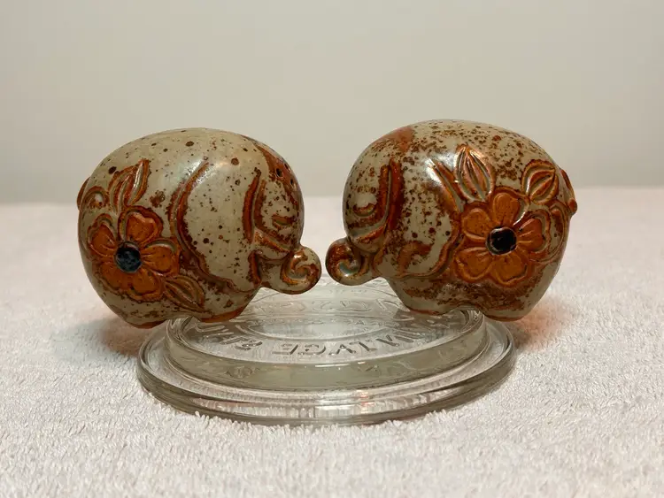 Vintage Pair Salt n Pepper Shakers Pig Figurine Speckled Glaze Flower Motif Asahi Japan