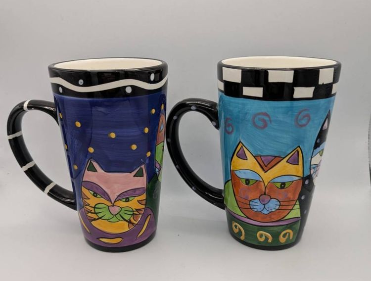 CATS!  Milton + Louis Hand Painted Cat Mug- Vintage - Set of 2