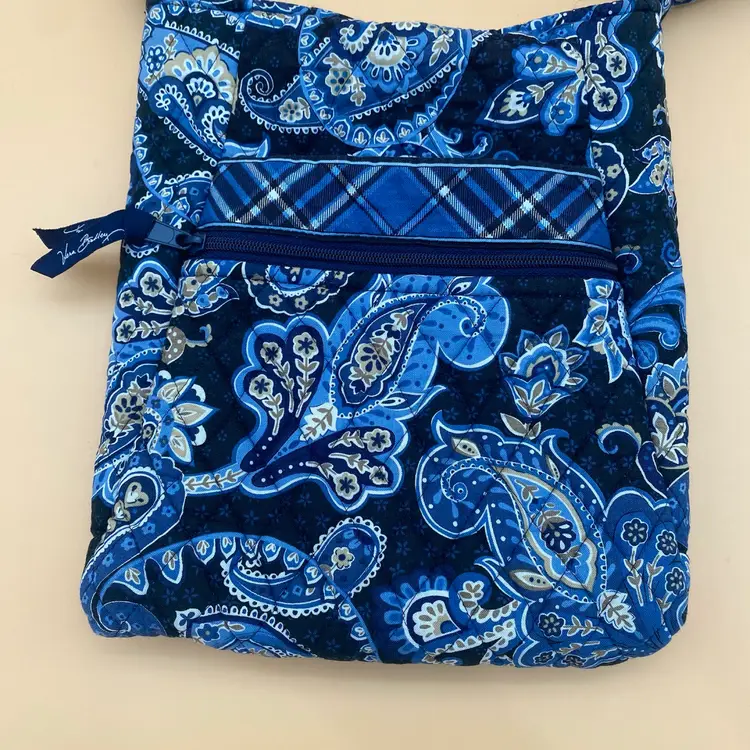 Vera Bradley Women's Blue & Tan Paisley Pattern Quilted Crossbody Handbag