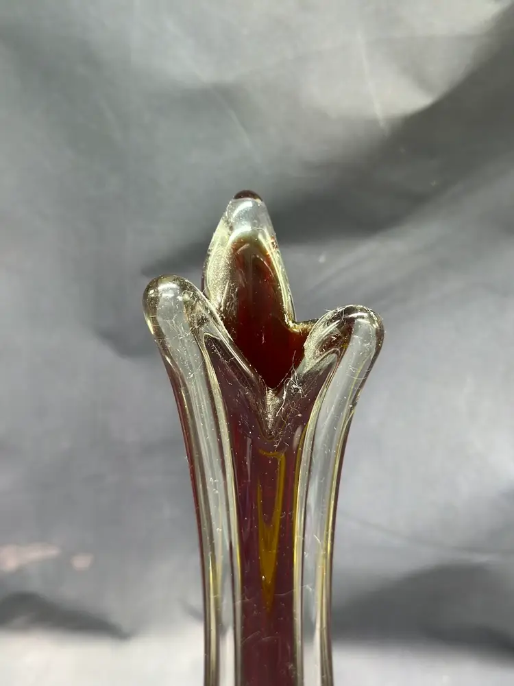 SALE Vintage 3 Finger Glow Swung Vase Glass Red Orange Amberina Amazing