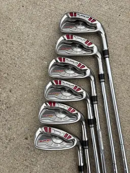 TaylorMade Burner HT Iron Set 5-PW RH Stiff Flex Winn Dri-Tac Grips Right Handed