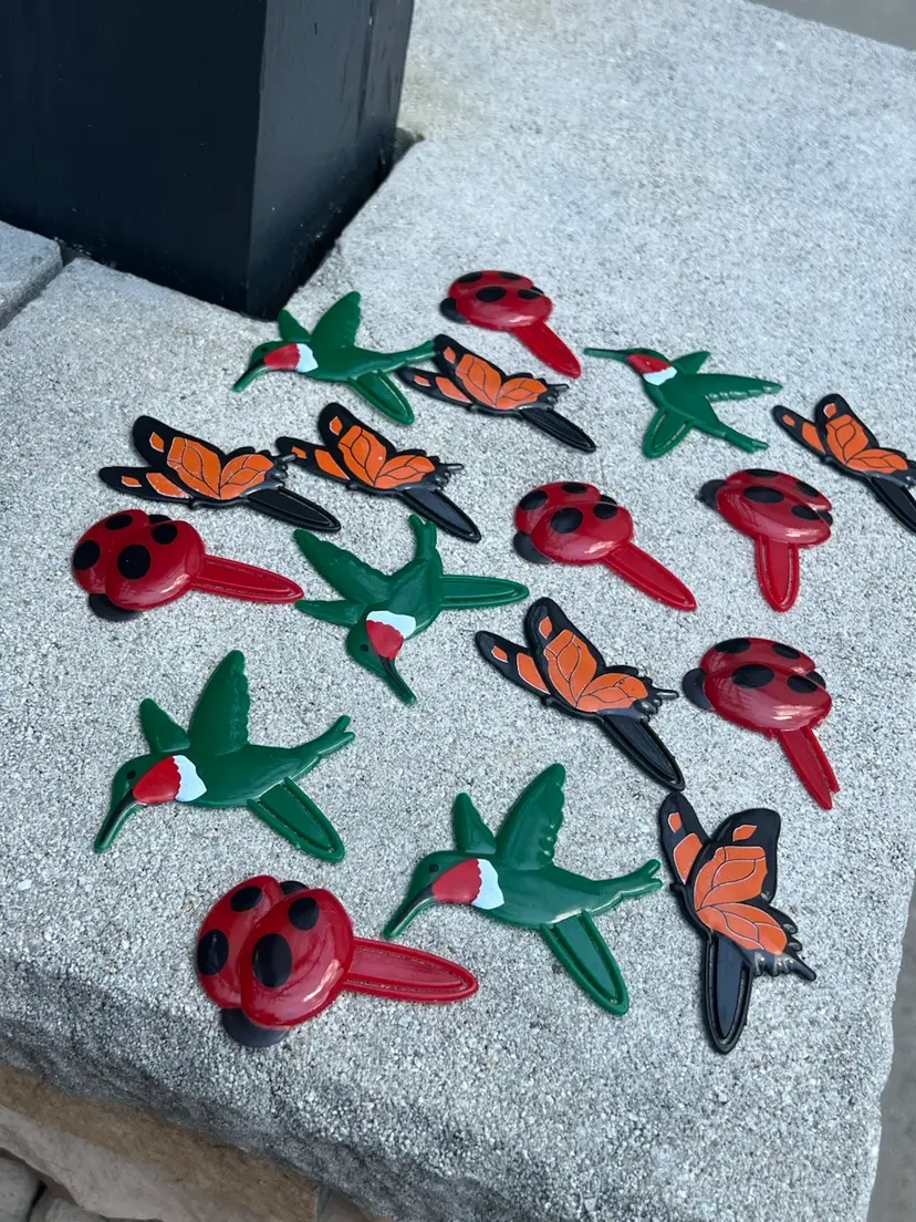 Critter Butterfly Hummingbird Ladybug 🐞 Vintage Cupcake Toppers. Lot of 18. approximately 2.5 Inches.