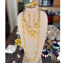 #38 - Yellow And Gold Lot