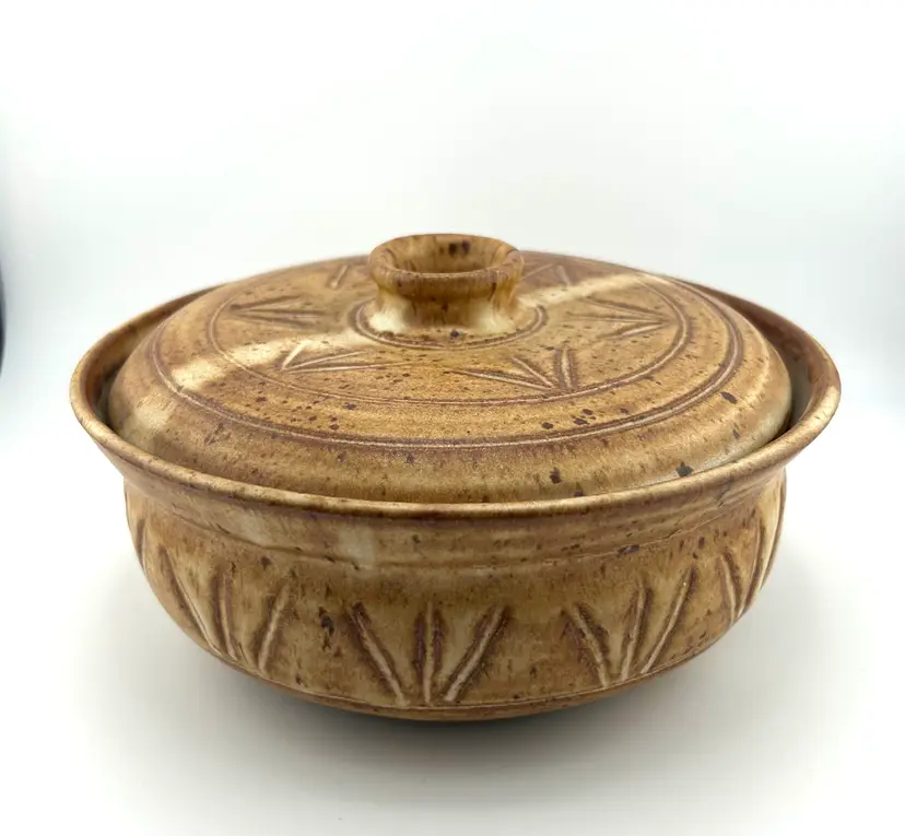 Stoneware Pottery Dish with Lid 8"x 4.25"