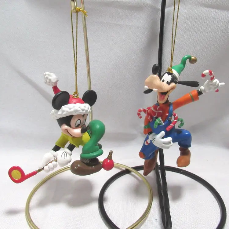 Choice of Disney's Golfing Mickey or Disney's Goofy