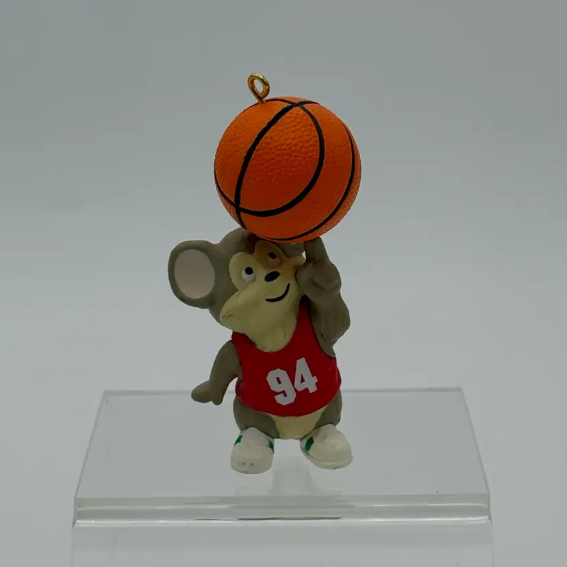 Vintage 1994 Hallmark “BIG SHOTS” Mouse With Spinning Basketball Ornament