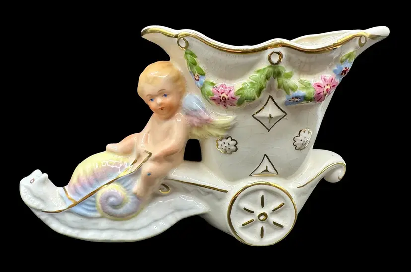 Vintage Coventry USA Pottery Planter Vase Angel Cherub Baby Snail Chariot 4.75”