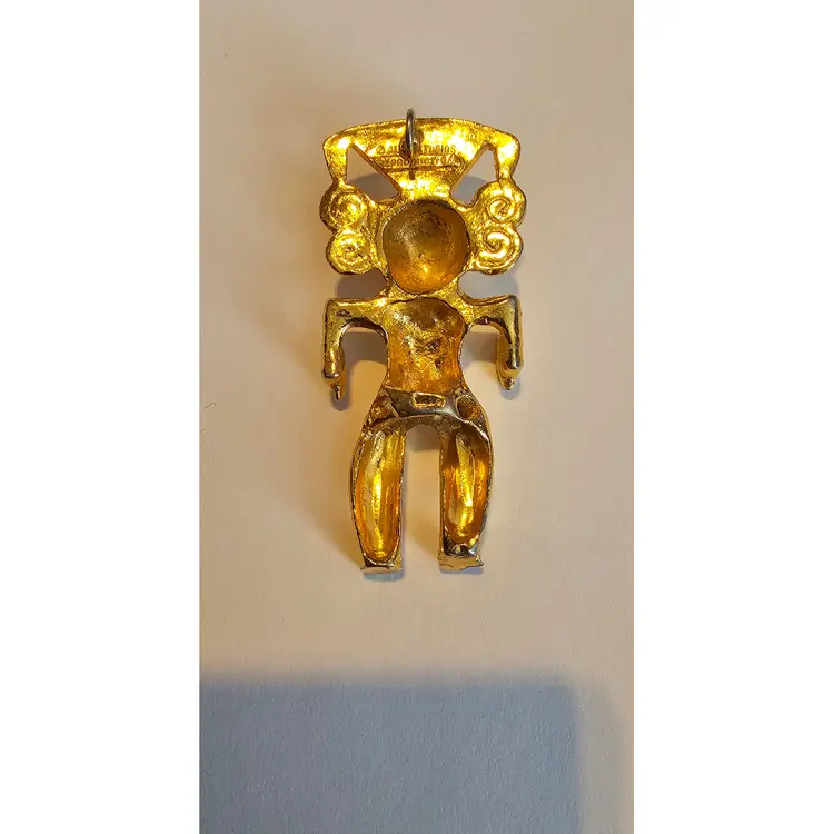 Alva Museum Replica Pendant