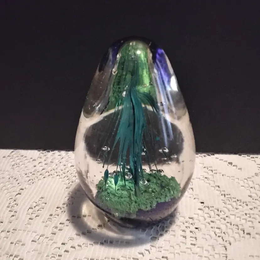Paper Weight Art Glass with Tree/Bubbles and Grass