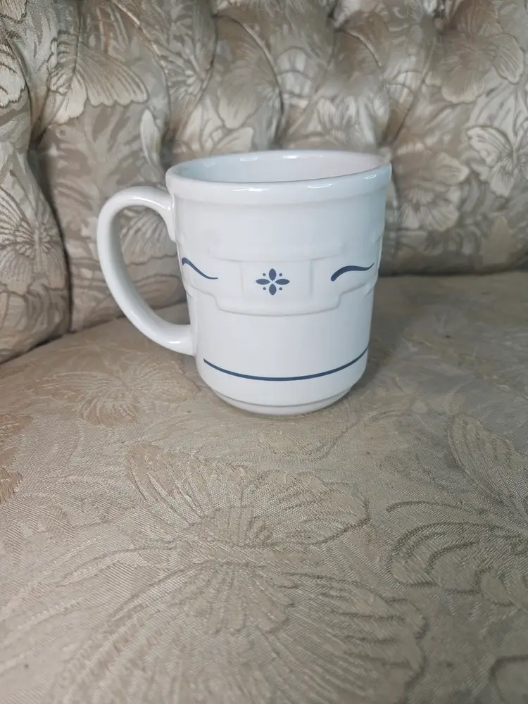 Longaberger Pottery Woven Traditions Classic Blue mug.