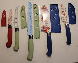 The Pioneer Woman 5 Piece Knife Set Floral Design Blue, Red & Green Handles
