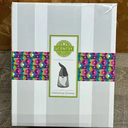 Scentsy Christmas Gnome Wax Warmer
