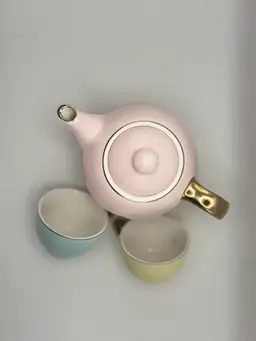 FAO. Schwartz Teapot And Two Cups (part of a set) Tea Pot Is 3.5” H