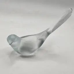 Fenton glass bird Figurine Vintage satin frosted clear