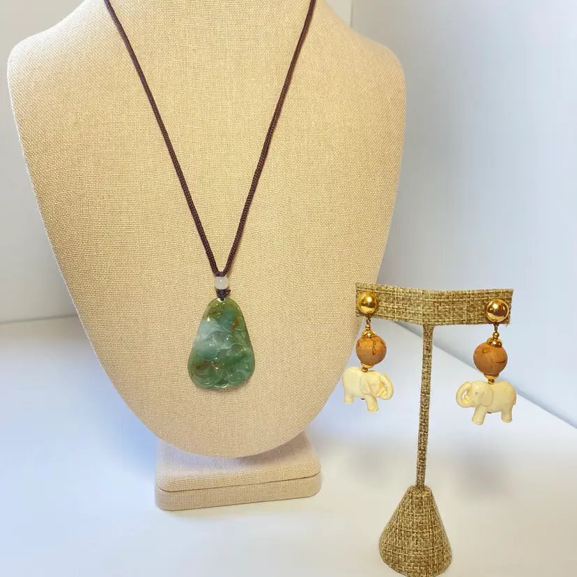 Carved Green Chalcedony Elephant Pendant Necklace & Dangling White Cork Earrings