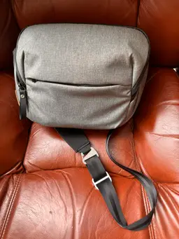 Peak Design Everyday Sling 3L