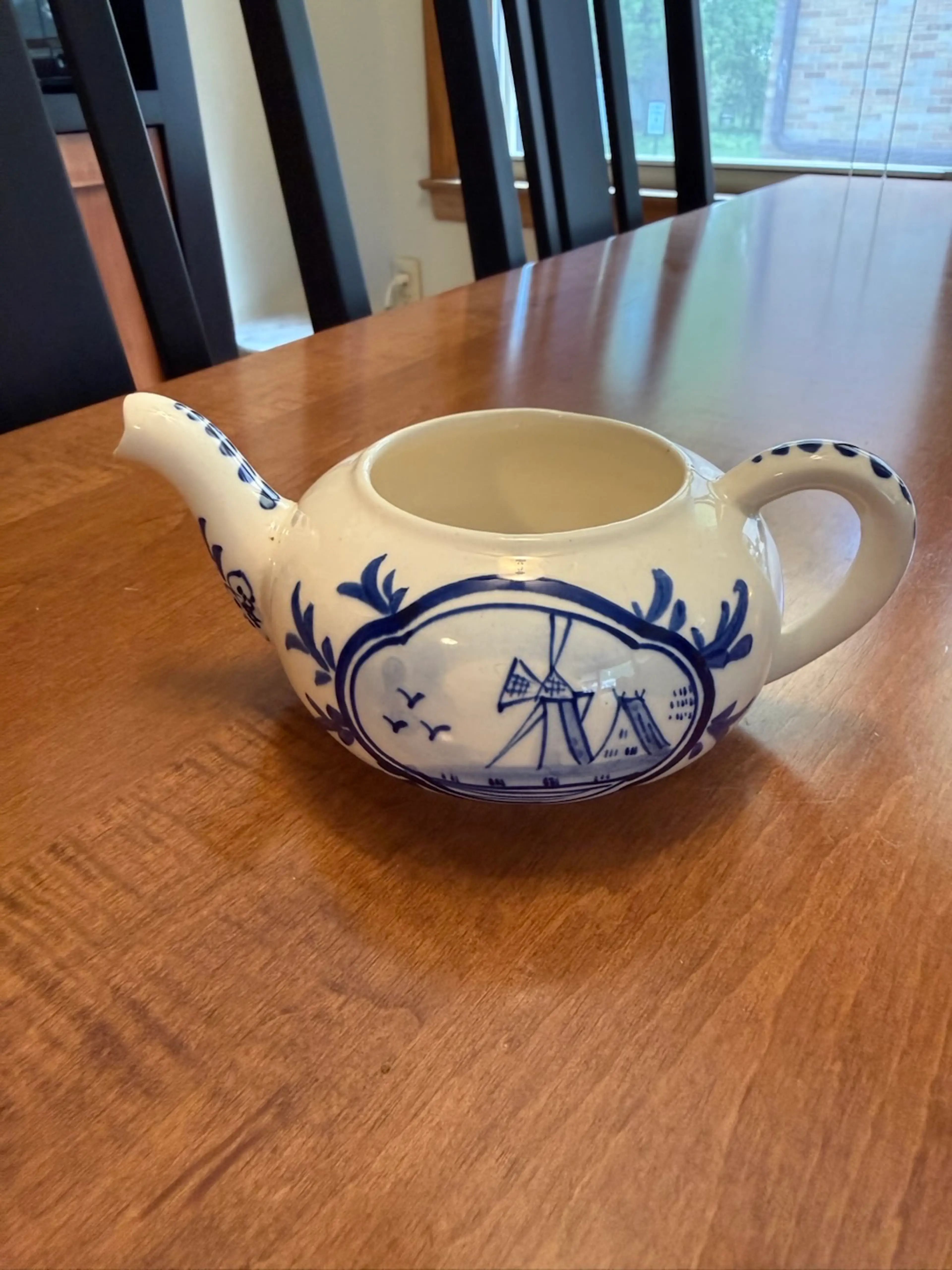 Image 1 of 6