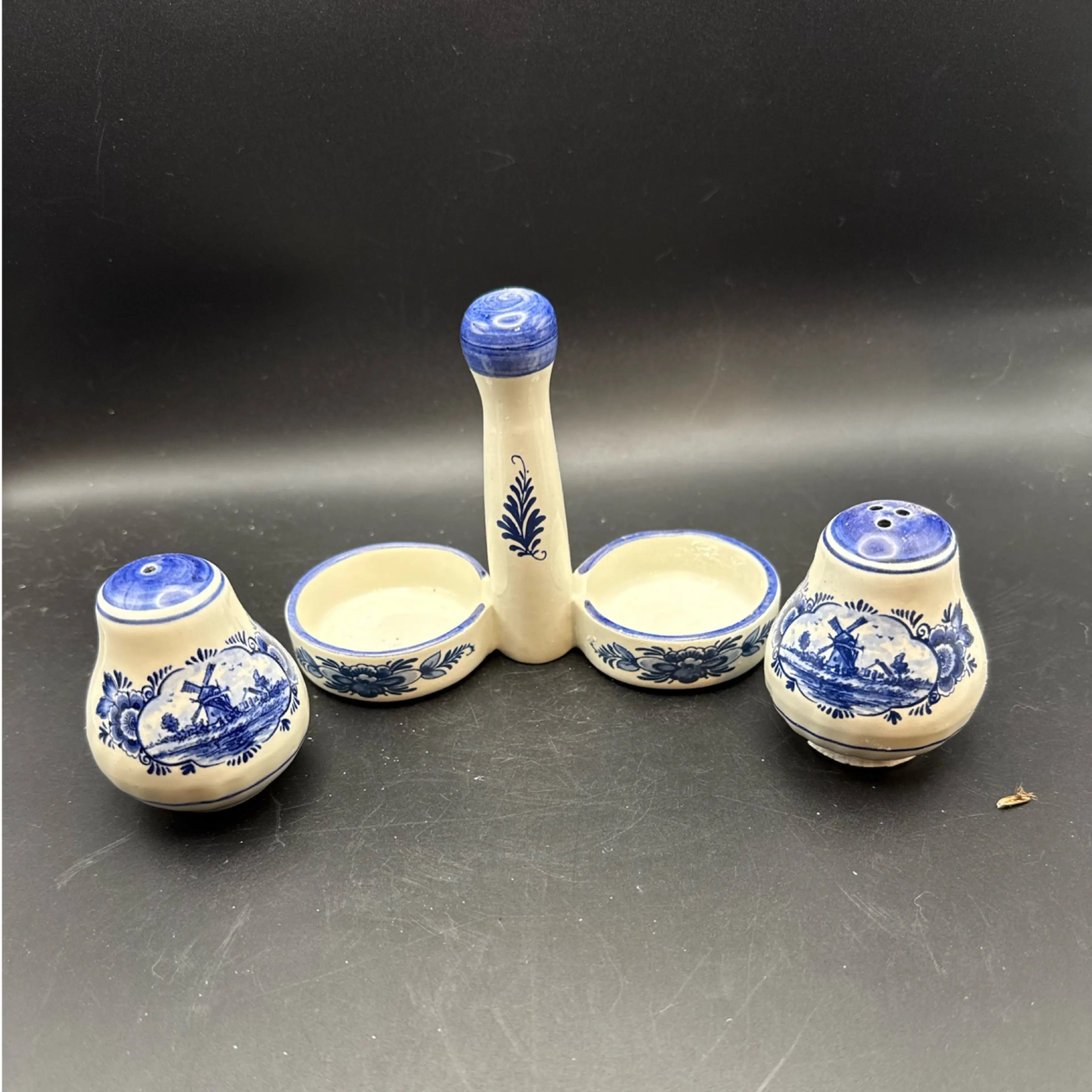 Image 3 of 7