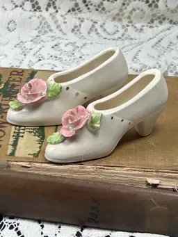 A Pair Of Pink Applied Flowers, Handmade Jet, China Company, High Heel Shoes, 4" X 2"