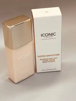 Iconic London ‘Super Smoother’ Blurring Tint - Cool Fair