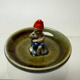 #01 Vintage Irish Porcelain Gnome Shoe Maker Cobbler Trinket Ring Pin Dish Made in Ireland